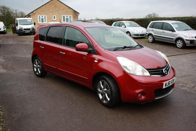 Used Nissan Note N-TEC 2011 Red MPV