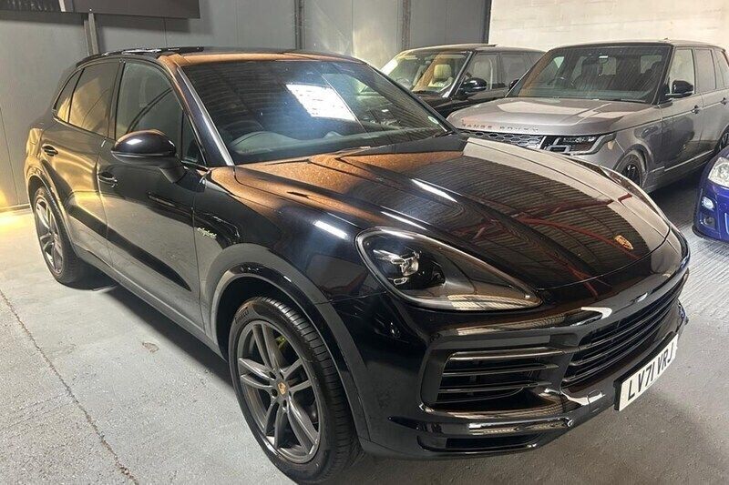 Used 2021 Porsche Cayenne S E-Hybrid SUV | £49,900 (Fair price) - Image 1/1