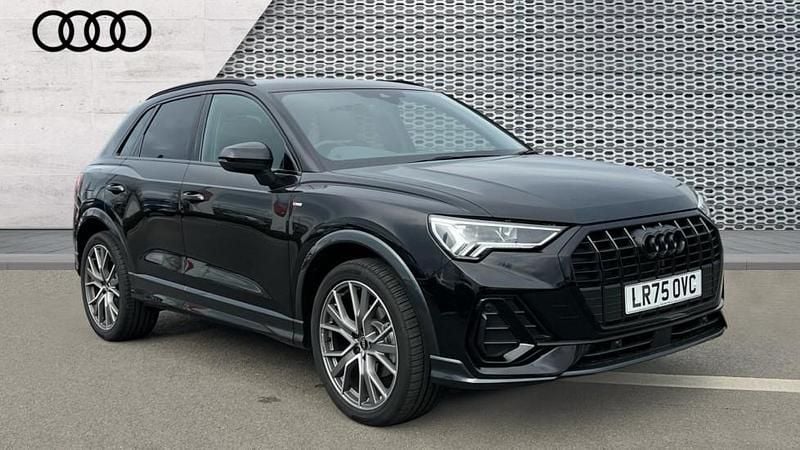 New Audi Q3 Black Edition 150 HP (110 kW) 2025 Black SUV