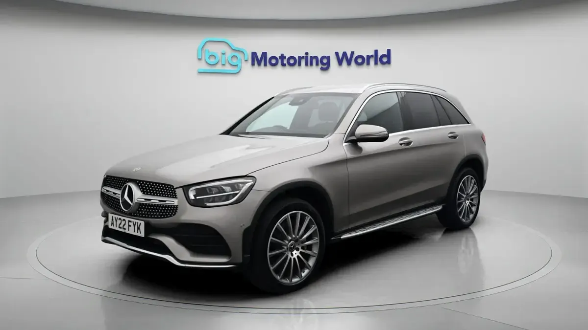 Used Mercedes GLC300de AMG line 302 HP (222 kW) 2022 Silver SUV