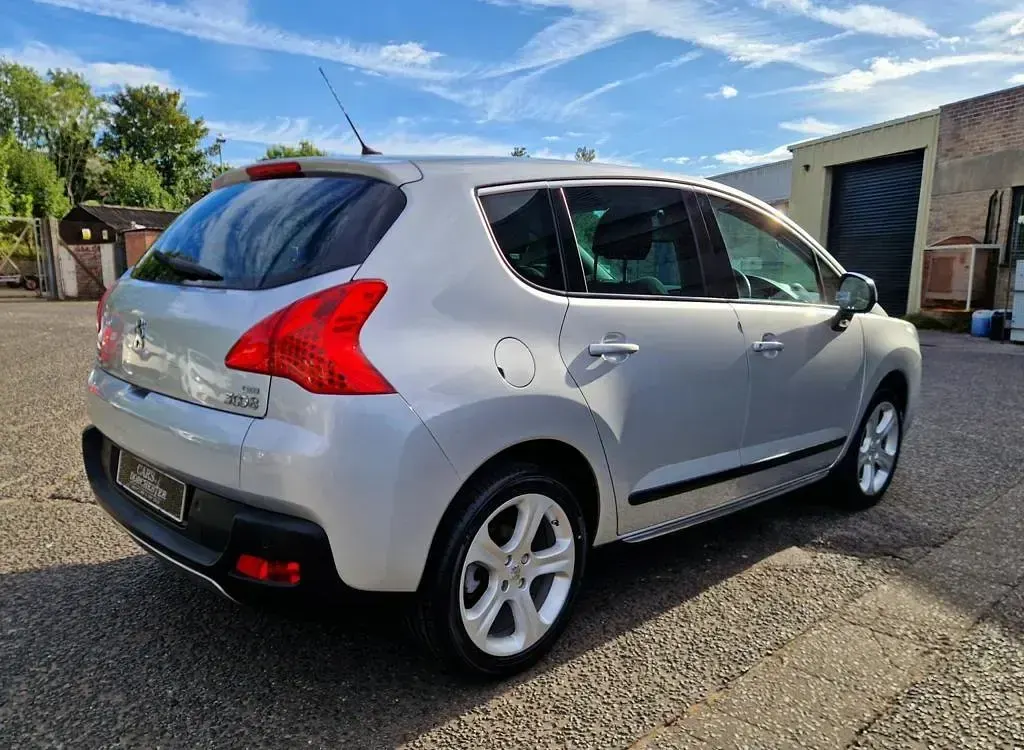 Used Peugeot 3008 Allure 2013 Silver Estate