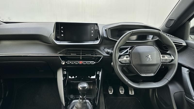 Used Peugeot 2008 Allure+ 100 HP (73 kW) 2023 Black SUV