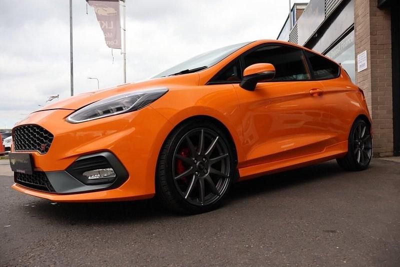 Usado Ford Fiesta Performance Edition 200 CV (147 kW) 2019 Naranja Utilitario