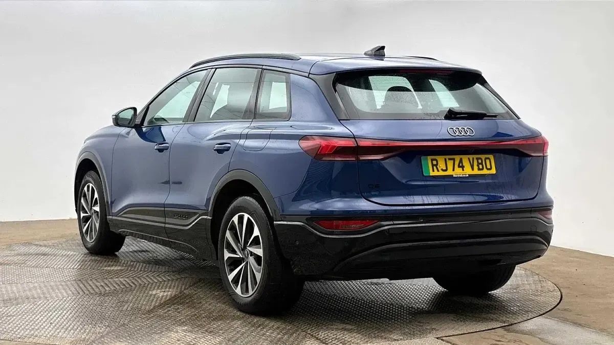 Used Audi Q6 e-tron Sport 225 kW (306 HP) 2024 Blue SUV