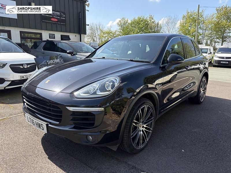 Usado Porsche Cayenne 262 HP (192 kW) 2016 Preto SUV