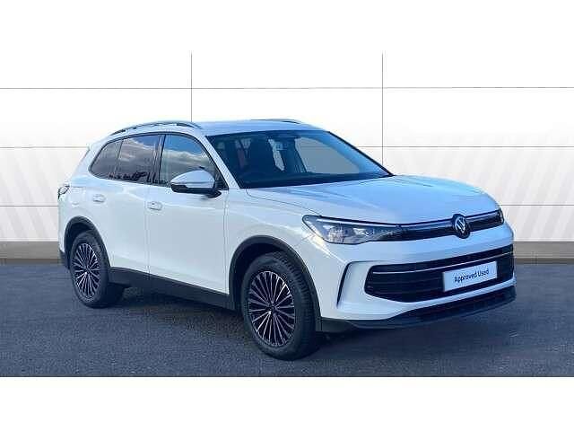 White Used 2024 VW Tiguan Match SUV | £30,140 (A bit pricey) - Image 1/4