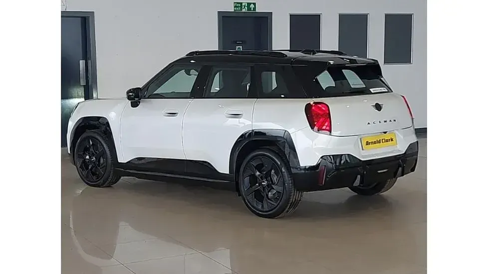 Used Mini Aceman Sport 135 kW (184 HP) 2025 Nanuq white SUV