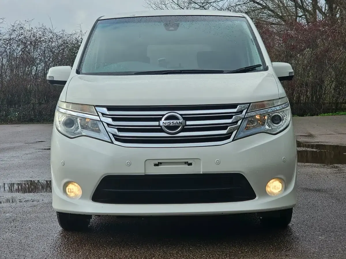 Used Nissan Serena 2015 White MPV