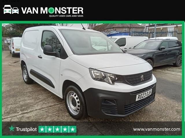 Used Peugeot Partner Premium 2023 White MPV