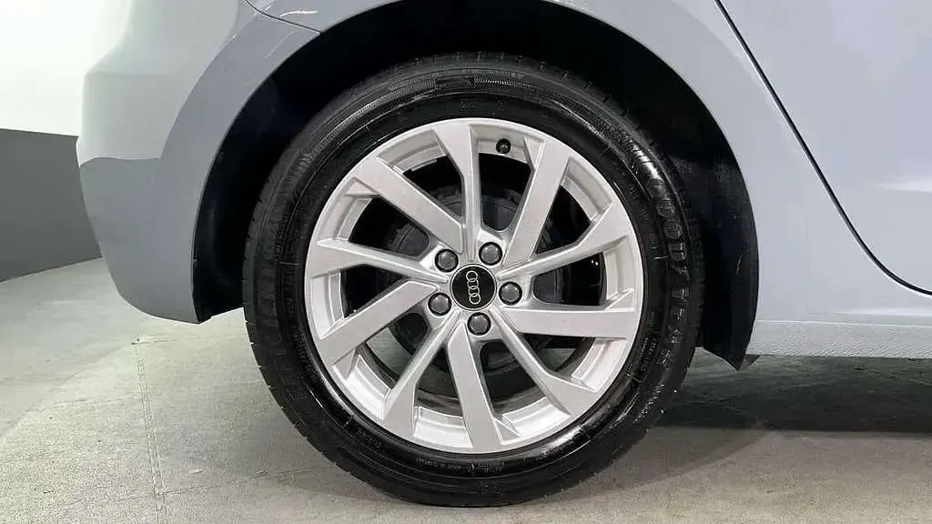 Used Audi A1 Sport 94 HP (69 kW) 2024 Grey SUV