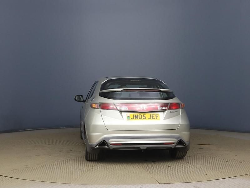 Used Honda Civic ES 140 HP (102 kW) 2007 Silver Hatchback