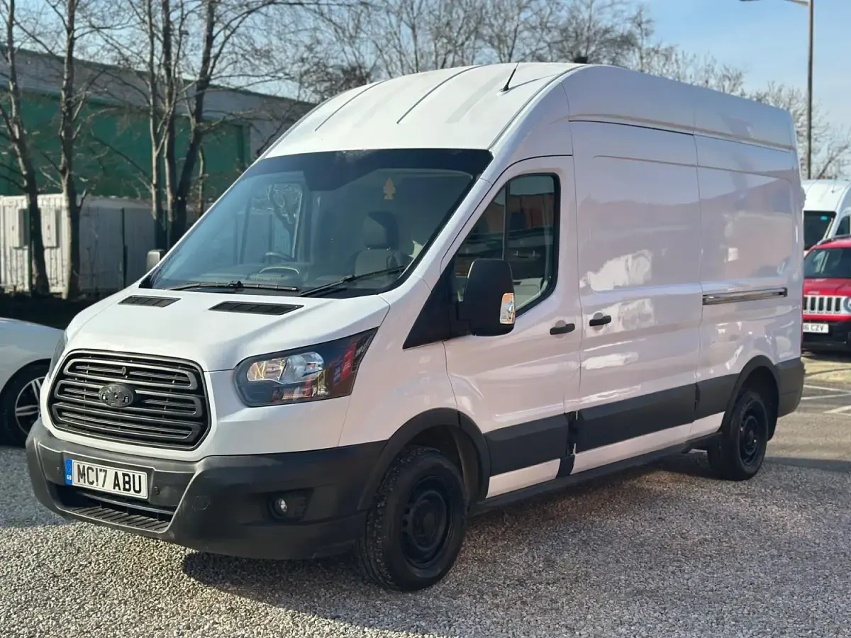 Begagnad Ford Transit 130 HK (95 kW) 2017 Vit Van