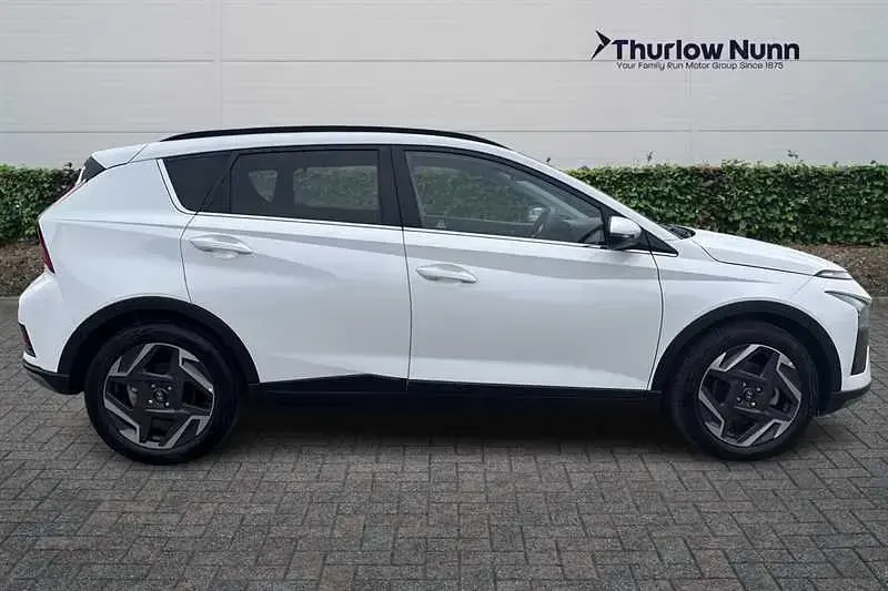 Used Hyundai Bayon Premium 100 HP (73 kW) 2025 White SUV
