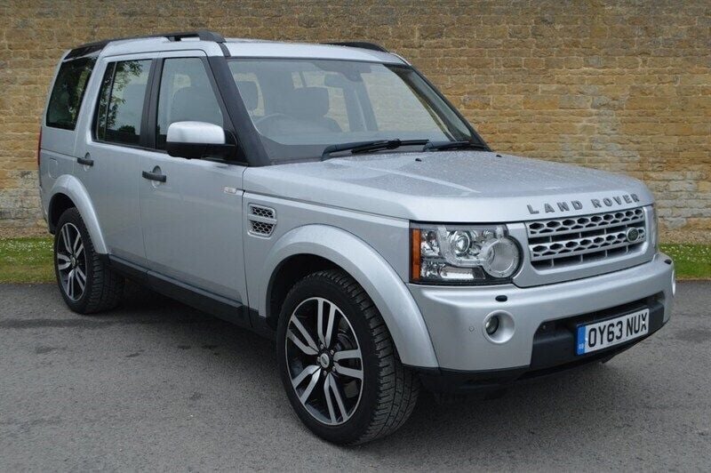 Silver Used 2013 Land Rover Discovery 4 HSE Luxury SUV | £9,995 (Good price) - Image 1/4