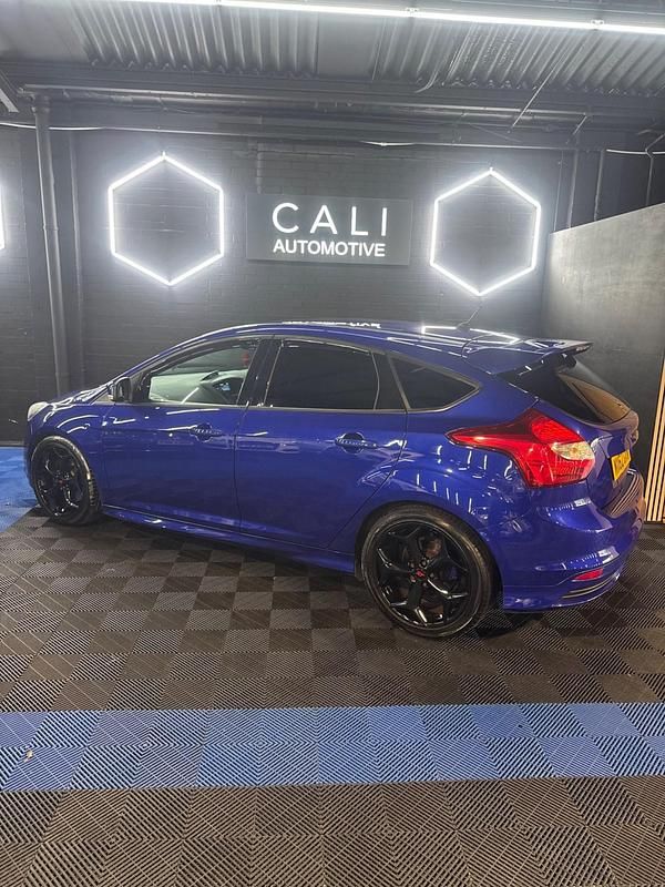 Used Ford Focus ST 2012 Blue Hatchback