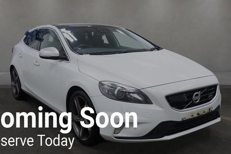 White Used 2014 Volvo V40 R-Design Hatchback | £5,988 (Good price) - Image 1/1