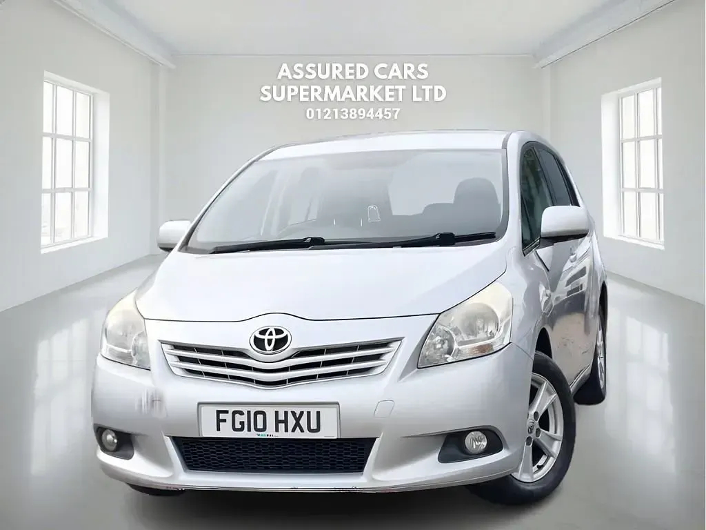 Used Toyota Verso 132 HP (97 kW) 2010 Silver MPV