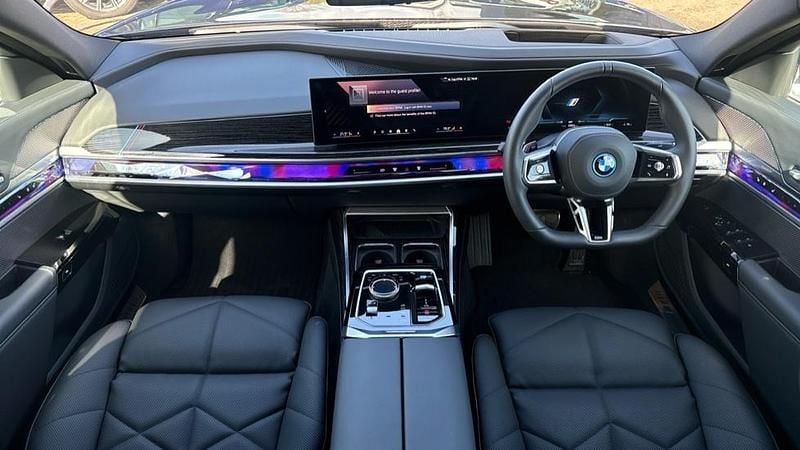 Used BMW i7 M Sport 330 kW (449 HP) 2025 Black Sedan