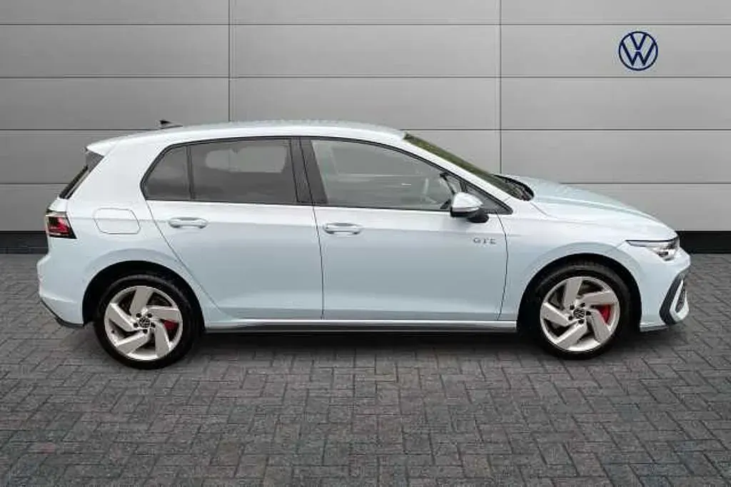 Used VW Golf VIII 272 HP (200 kW) 2025