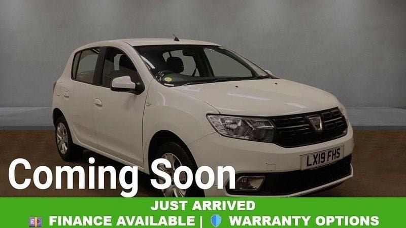 Used Dacia Sandero Comfort 90 HP (66 kW) 2018 White Hatchback