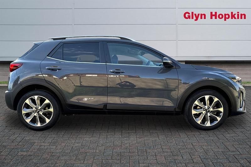 Used Kia Stonic 118 HP (86 kW) 2023 Grey SUV