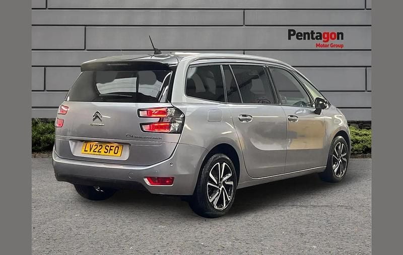 Used Citroën C4 SpaceTourer PureTech 128 HP (94 kW) 2022 Grey MPV
