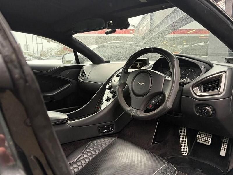 Used Aston Martin Vanquish 565 HP (415 kW) 2012 Silver Coupe