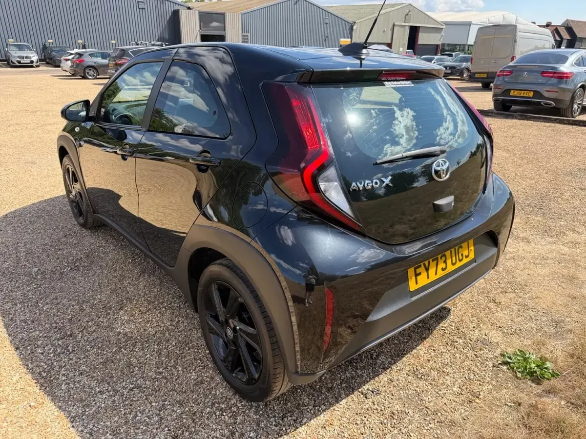 Used Toyota Aygo X PURE 2023 Black SUV