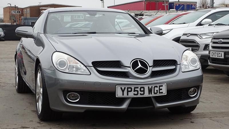 Used Mercedes SLK200 184 HP (135 kW) 2009 Silver Cabriolet