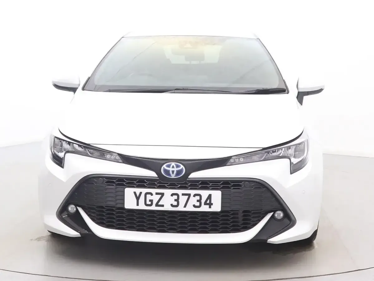 Used Toyota Corolla Design 2022 White Hatchback