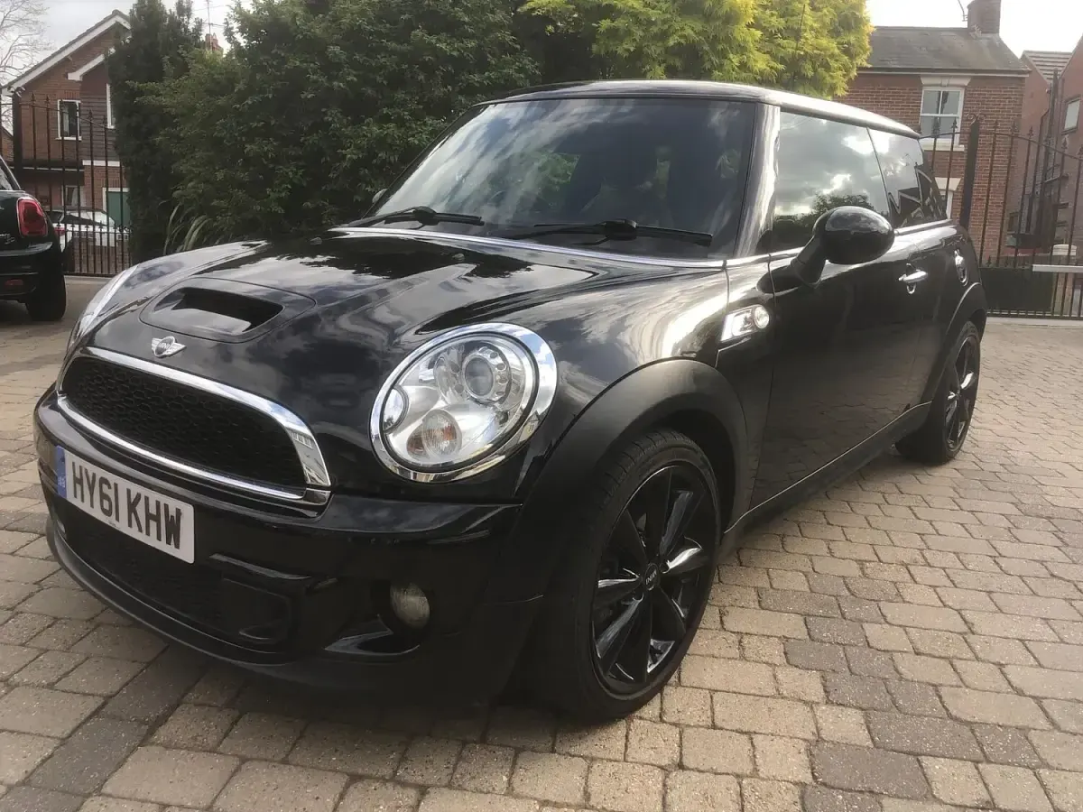 Used Mini Cooper SD Hatch 143 HP (105 kW) 2011 Black Hatchback