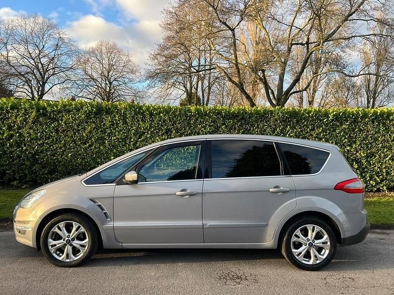 Used Ford S-MAX Titanium 140 HP (102 kW) 2011 Silver MPV