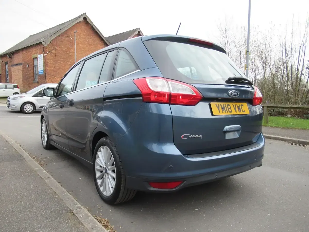Used Ford Grand C-Max Titanium 125 HP (91 kW) 2018 Blue MPV