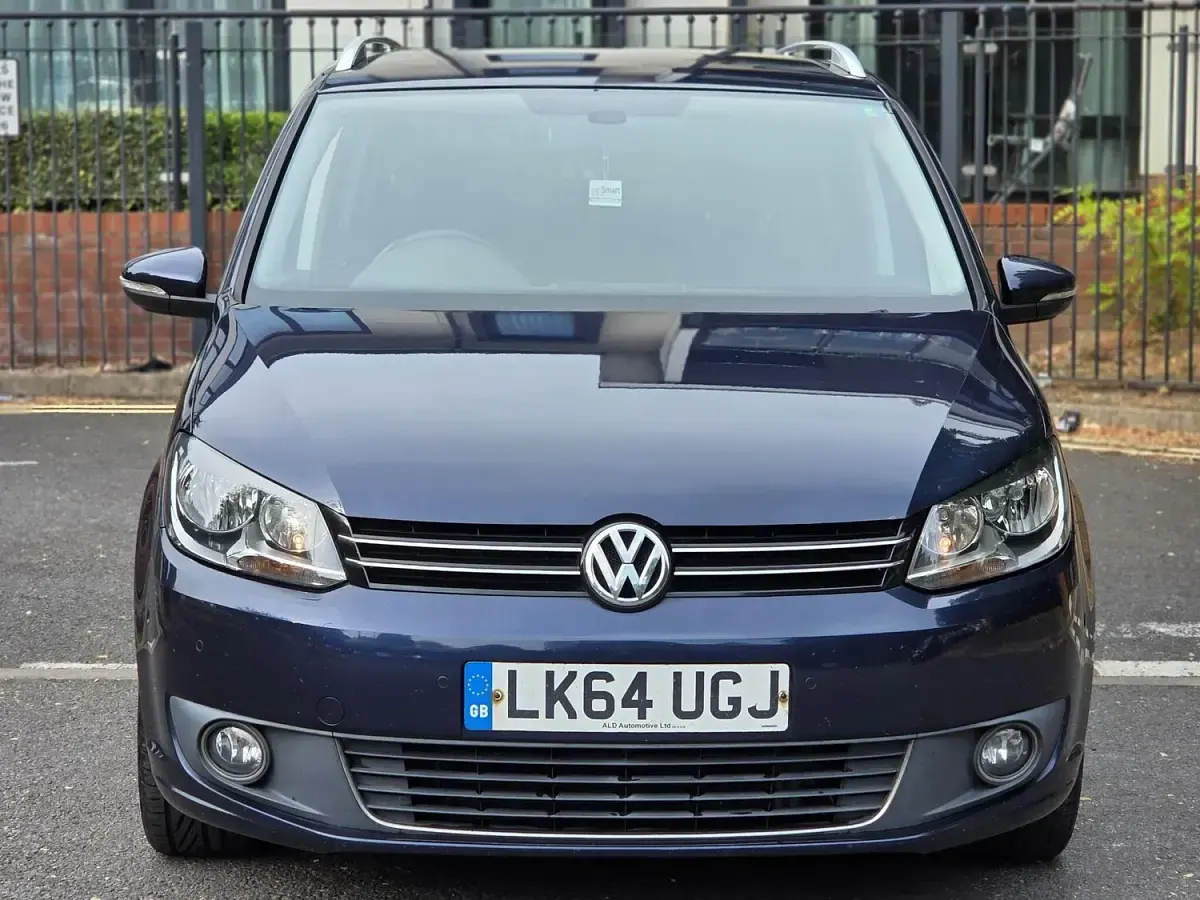 Used VW Touran Sportline 140 HP (102 kW) 2014 Blue MPV