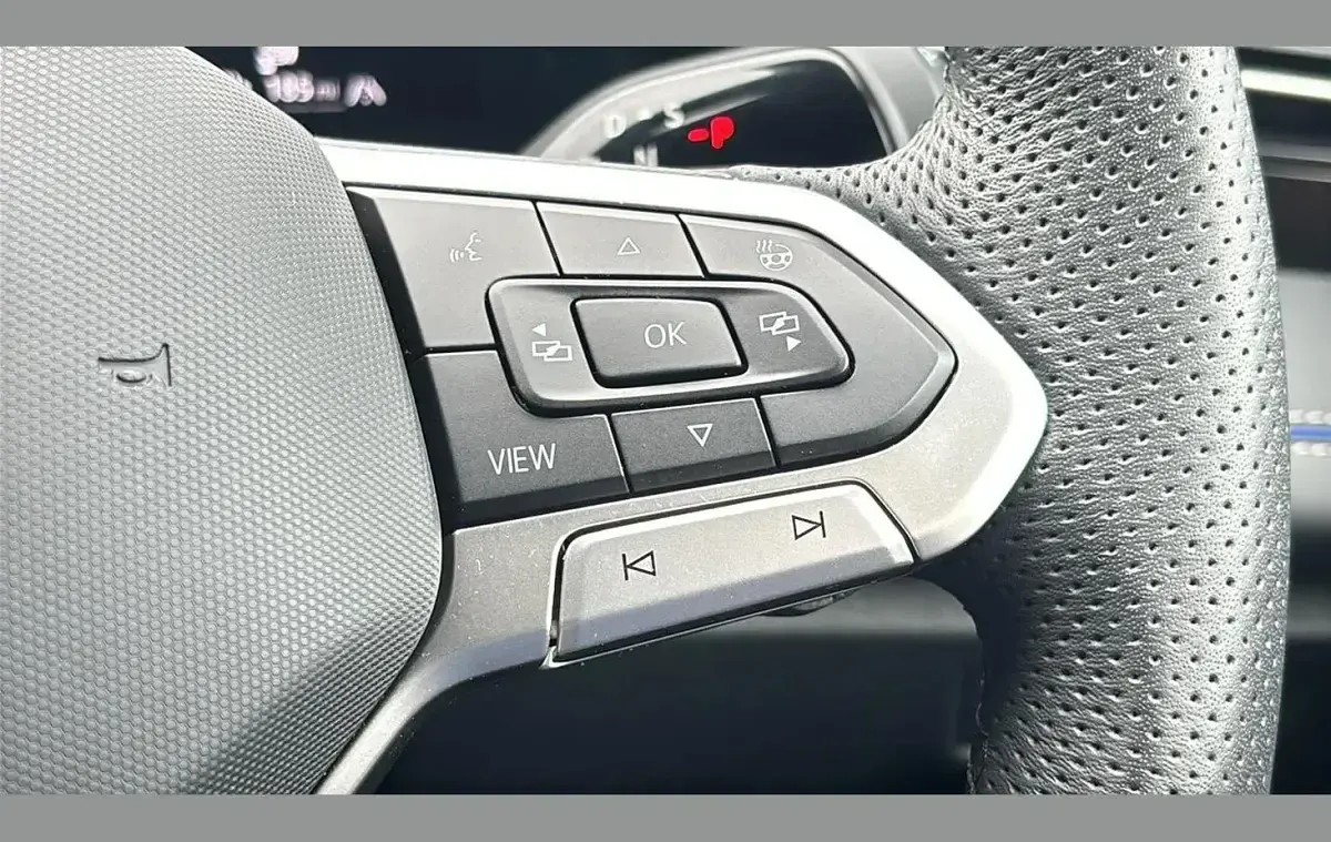 Used VW Tiguan R-line 150 HP (110 kW) 2025 Blue SUV