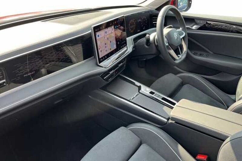 Image 2/4