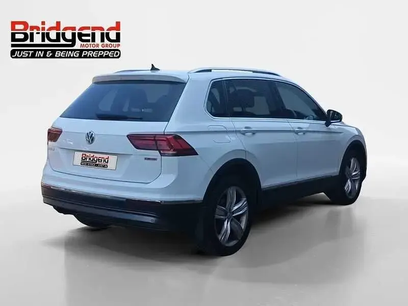 Used VW Tiguan SEL 190 HP (139 kW) 2020 White SUV