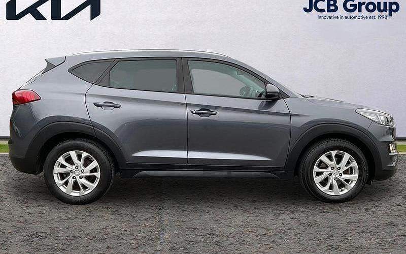 Used Hyundai Tucson SE 177 HP (130 kW) 2020 Grey SUV