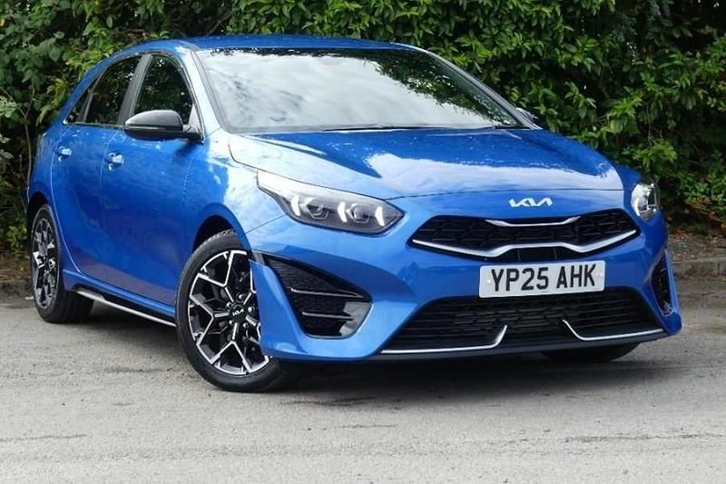 Used 2025 Kia Ceed 2 Hatchback | £20,684 (Expensive) - Image 1/1