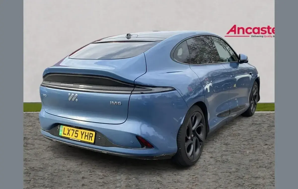 Used MG IM6 553 kW (752 HP) 2025 Blue SUV