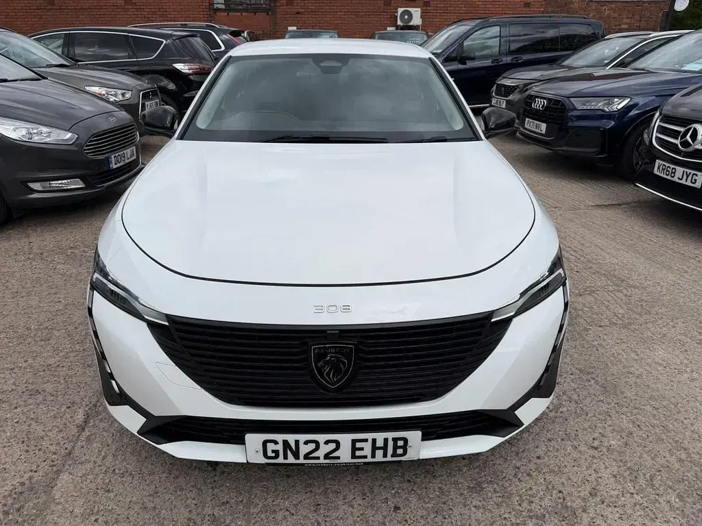 Used Peugeot 308 Active Premium 130 HP (95 kW) 2022 White Estate