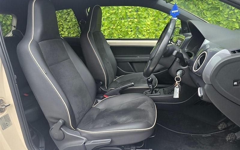 Used Seat Mii 75 HP (55 kW) 2016 Hatchback