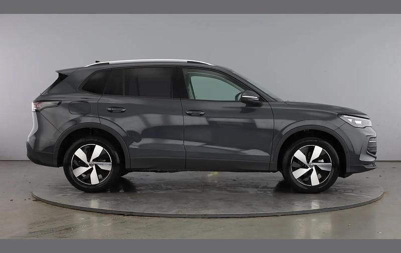 Used VW Tiguan Match 147 HP (108 kW) 2025 Grey SUV