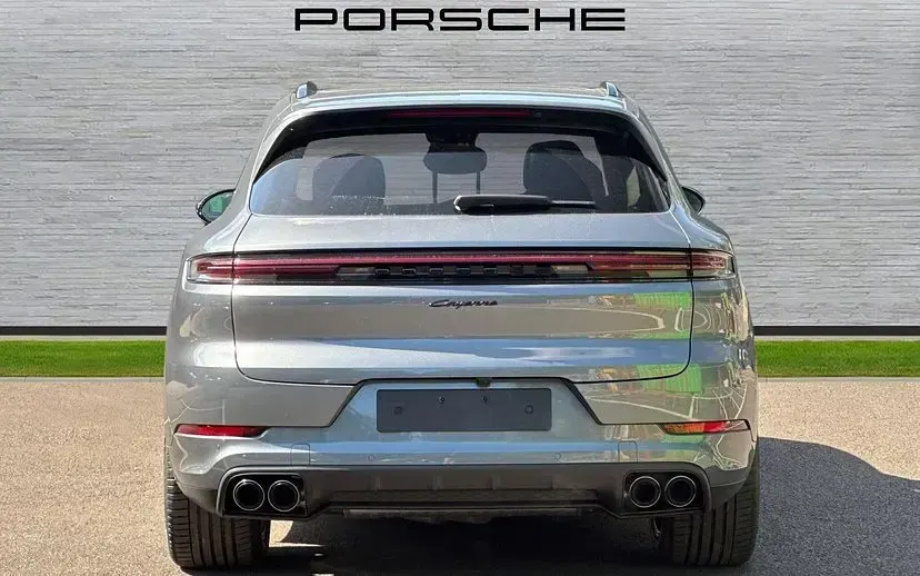 New Porsche Cayenne Black Edition 464 HP (341 kW) 2026 Quarzite grey SUV