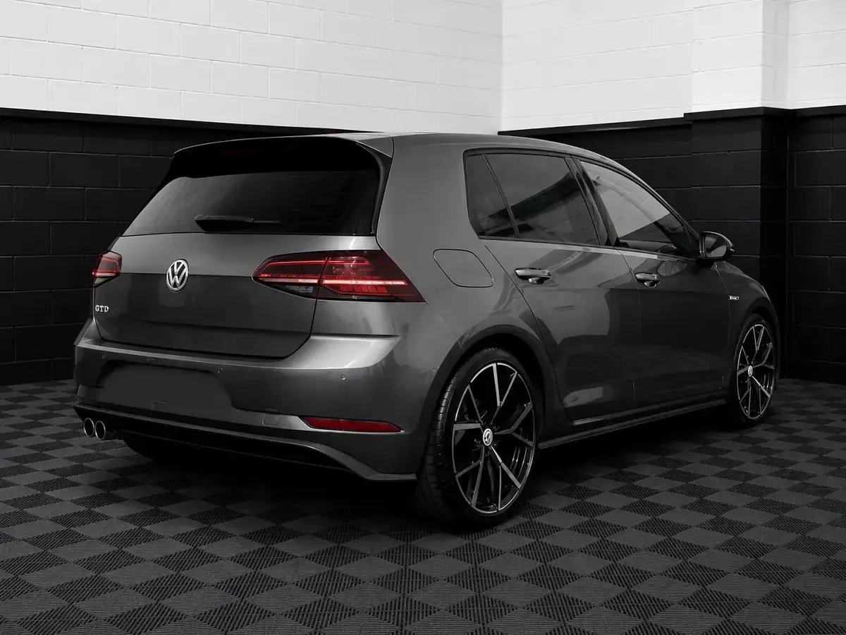 Used VW Golf VII GTD 184 HP (135 kW) 2018 Grey Hatchback