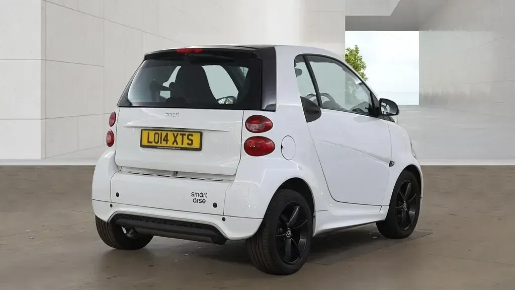 Used Smart ForTwo Coupé 84 HP (61 kW) 2014 White Coupe