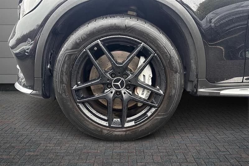 Used Mercedes GLC43 AMG Premium Plus 367 HP (269 kW) 2017 Obsidian black Estate