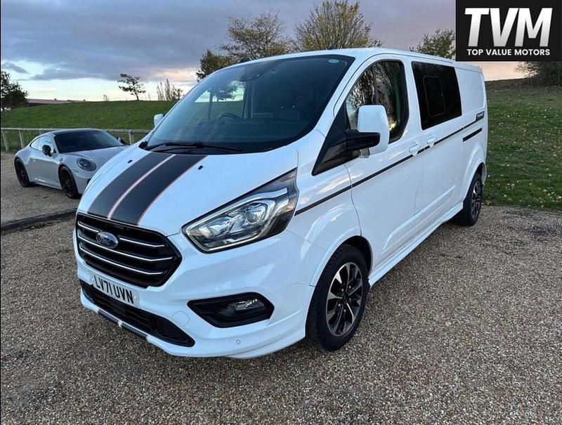 Used Ford Transit Custom Sport 185 HP (136 kW) 2021 White Van