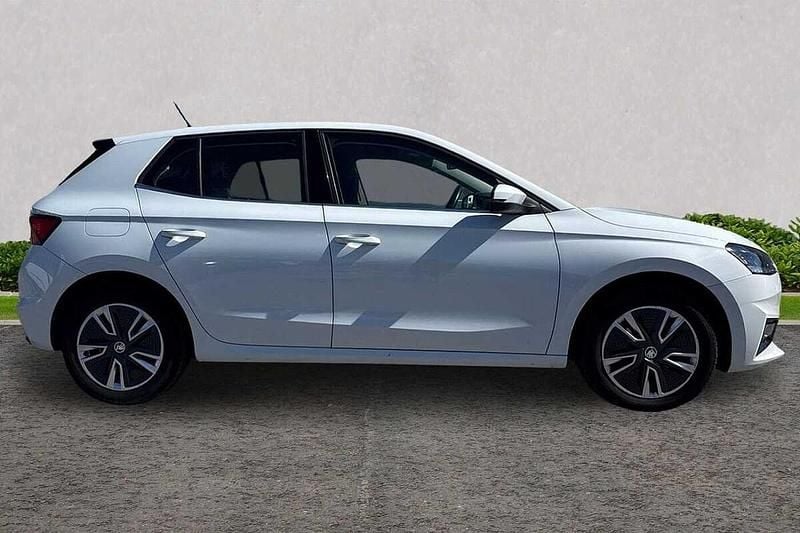 Used Skoda 110 R SE L 81 HP (59 kW) 2023 Moon white metallic Hatchback