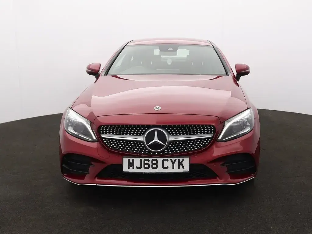 Used Mercedes C200 AMG Line Premium 181 HP (133 kW) 2018 Red Coupe
